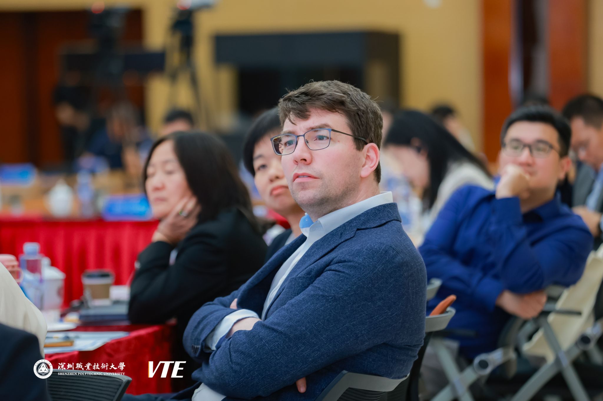 F43E9C00BB8D9F9DB564F1F42A5_AC1FCDF9_38F41 F43E9C00BB8D9F9DB564F1F42A5_AC1FCDF9_38F41